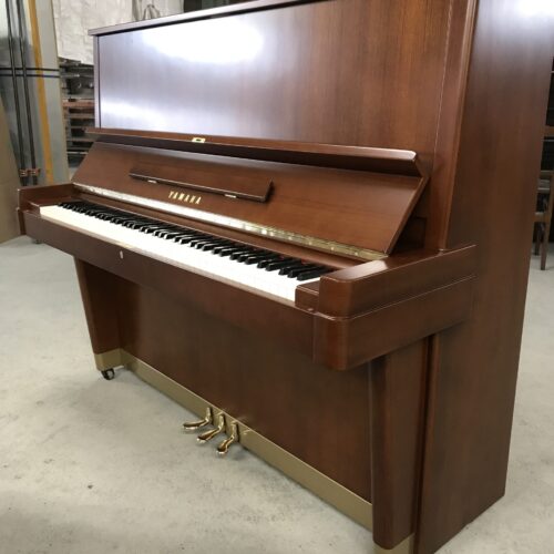 YAMAHA U7 全塗装