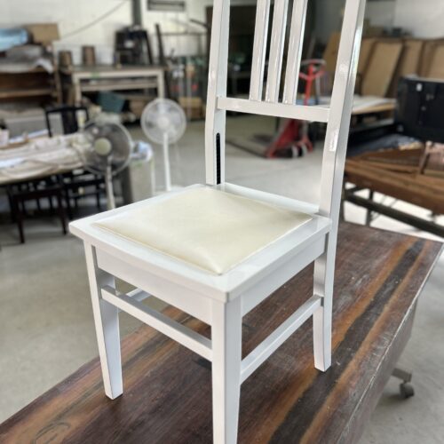 中古販売用トムソン椅子/ホワイト